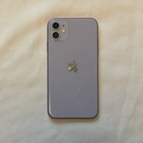 iPhone 11 128GB 初期化済 動作確認済 背面 割れあり