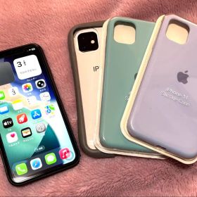 ★バッテリー100％★iPhone 11（64GB）ケース付き！