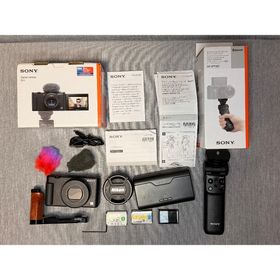 ソニー(SONY)のSONY ZV-1 コンパクトデジタルカメラ アクセサリー多数付き(コンパクトデジタルカメラ)