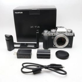 富士フイルム(FUJIFILM) ミラーレス一眼カメラ X-T4ボディ シルバー X-T4-S