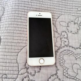 Apple iPhone 5s ゴールド 本体