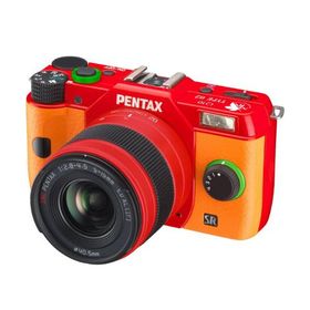 PENTAX ミラーレス一眼 Q10 エヴァンゲリオンモデル ズームレンズキット [ (中古品)