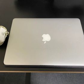 MacBook Air 2017 ジャンク品 内蔵SSD認識不可 電源OK
