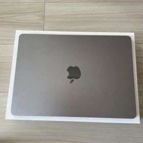 美品MacBook Air M2 13インチ8GB256GB SSDスターライト
