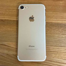 アイフォーン(iPhone)のiPhone7 (iFace付き)32GB(スマートフォン本体)