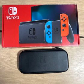 Nintendo Switch 本体 & 持ち運びケース