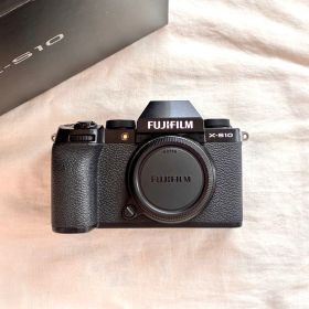 FUJIFILM X-S10 ミラーレスカメラ