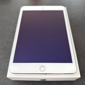 アップル(Apple)のiPad mini 4 WiFi 128GB シルバー(タブレット)