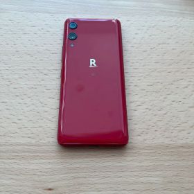 RakutenHand P710 レッド 64GB 付属品一部欠品 楽天モバイル