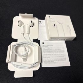 【純正新品未使用】Apple EarPods(Lightningコネクタ)