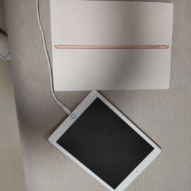 iPad (第6世代) 32GB ジャンク