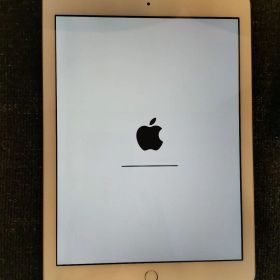 Apple iPad 第5世代 32GB WiFiモデル シルバー