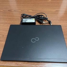 富士通U9310 10世代 超軽量ノートパソコン②