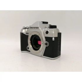 【中古】OM SYSTEM OM SYSTEM OM-5 ボディ シルバー【新宿2】保証期間1ヶ月【ランクB】