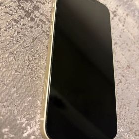 美品 お値下げしました！Apple iPhone 13 ホワイト ケース付き