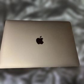 Apple M1チップ搭載13インMacBook Air 8GB