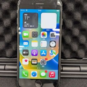 【60405】【SIMロック解除済】iPhone 8 64GB au スペースグレイ