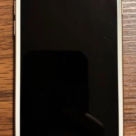 【美品】iPhone 8 64GB SIMフリー（バッテリー82%/判定◯）