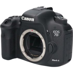 EOS 7D MARK II【中古】