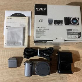 7437 Sony NEX-5R シルバー ボディ バッテリー付属 美品
