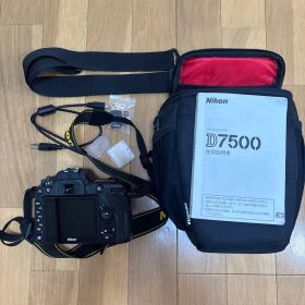 【最終価格】Nikon D7500 ボディ デジタルカメラ