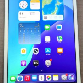 【正常動作品】iPad 第8世代 32GBシルバー WiFi MYLA2J/A