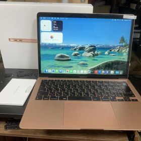 極美品 MacBook Air A2337 2020 M1/8GB/512GB