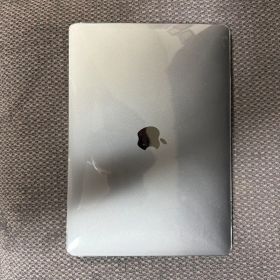 MacBook Air 13-inch M1チップ 256GB