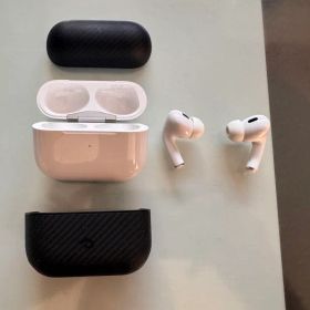 AirPods Pro 2（Lightning端子）PITAKAケース付き