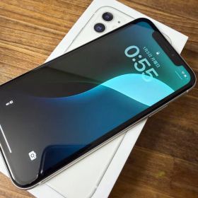 iPhone11 128GB SIMフリー バッテリー81%