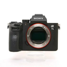 【中古】 (ソニー) SONY ILCE-7M3 アルフア7 III ボデイ【中古カメラ デジタル一眼】 ランク：AB