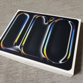【ほぼ新品】13インチiPad Pro(M4) Nano-texture 1TB