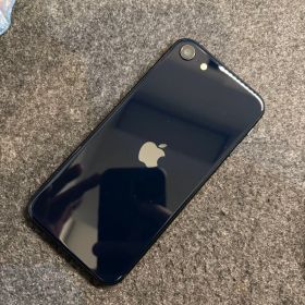 iPhone SE（第3世代） 64GB ブラック バッテリー100% 143