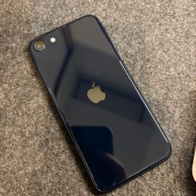 iPhone SE（第3世代） 64GB ブラック バッテリー100% 140