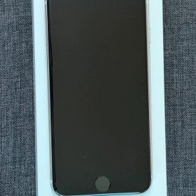 iPhone SE 3 スターライト 白色 64GB （中古） SIMロックなし
