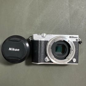 Nikon1 J5シルバー Nikon 単焦点レンズブラック セット