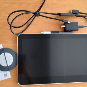 ワコム(Wacom)のWacom One 液晶ペンタブレット 13 touch(DTH134W4D) (PC周辺機器)