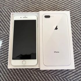 Apple iPhone 8 Plus シルバー