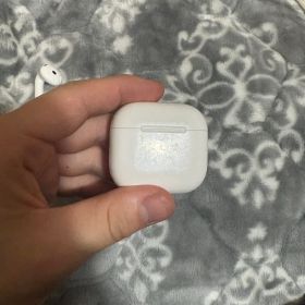 AirPods4 A3050 ノイズキャンセリングなし