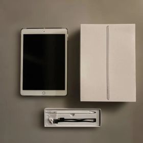 iPad 第8世代 128GB (シルバー) 純正Keyboard pencil