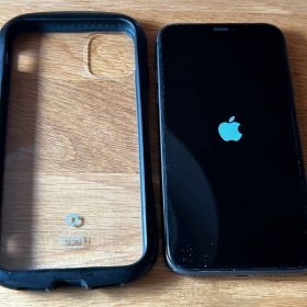 iPhone11 128G ブラック iface付き