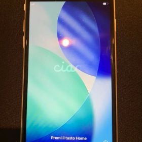 Apple iPhone SE (第2世代) ホワイト 64GB simフリー