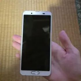 SHARP AQUOS SH-M12 シルバー 本体