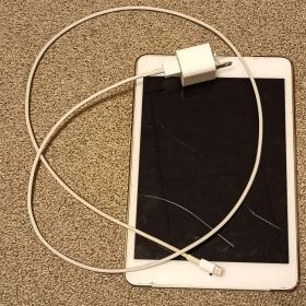 Apple iPad mini4