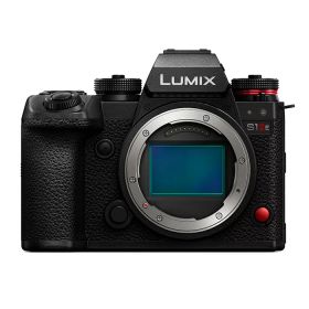《新品》 Panasonic (パナソニック) LUMIX S1IIE ボディ DC-S1M2ES [ ミラーレス一眼カメラ | デジタル一眼カメラ | デジタルカメラ ]【KK9N0D18P】