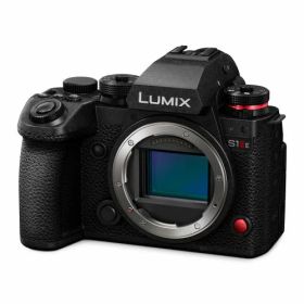 【長期5年保証付】パナソニック(Panasonic) LUMIX S1IIE DC-S1M2ES デジタル一眼カメラ ボディ 裏面照射型CMOSセンサー搭載