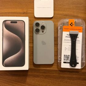 iPhone 15 Pro 256GB ナチュラルチタニウム(おまけ付)