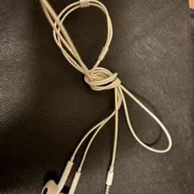 iPhone 付属品 EarPods 3.5mmヘッドフォンプラグ 純正イヤホン