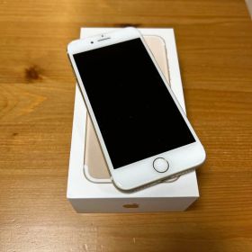 Apple iPhone 7 32GB ゴールド