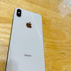 iPhone XS MAX 256GB シルバー